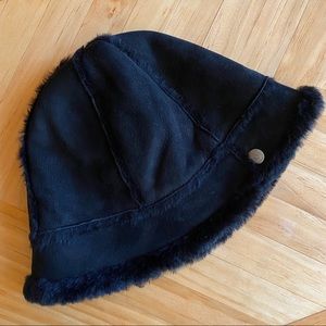 Ugg Black Suede Shearling Bucket Hat